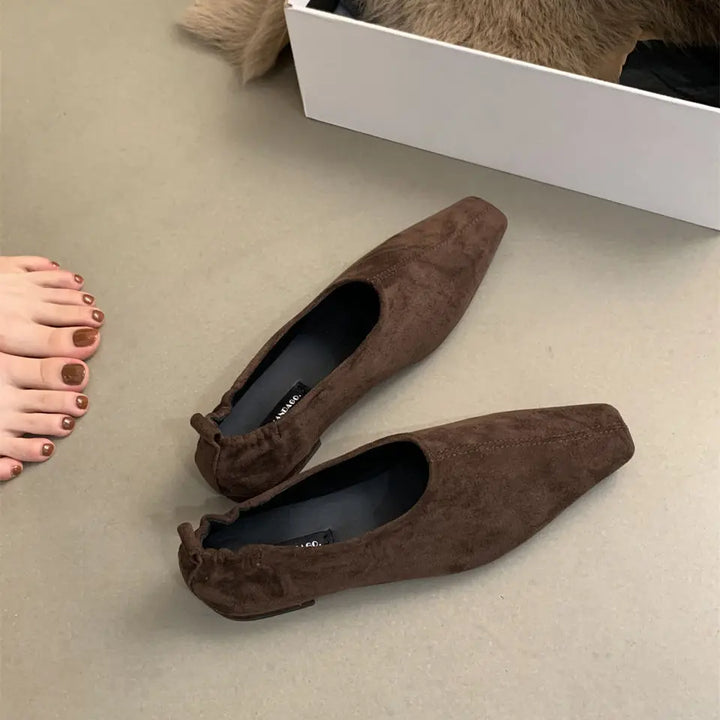 LILIANA FLATS