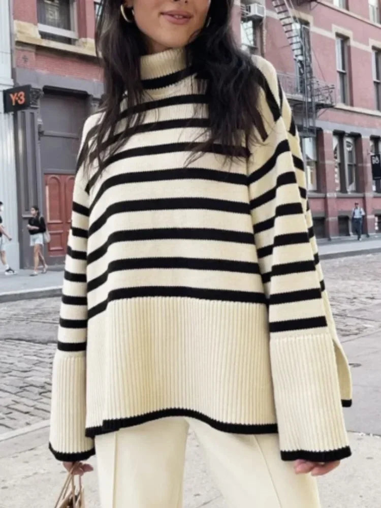 JENIKA OVERSIZED SWEATER