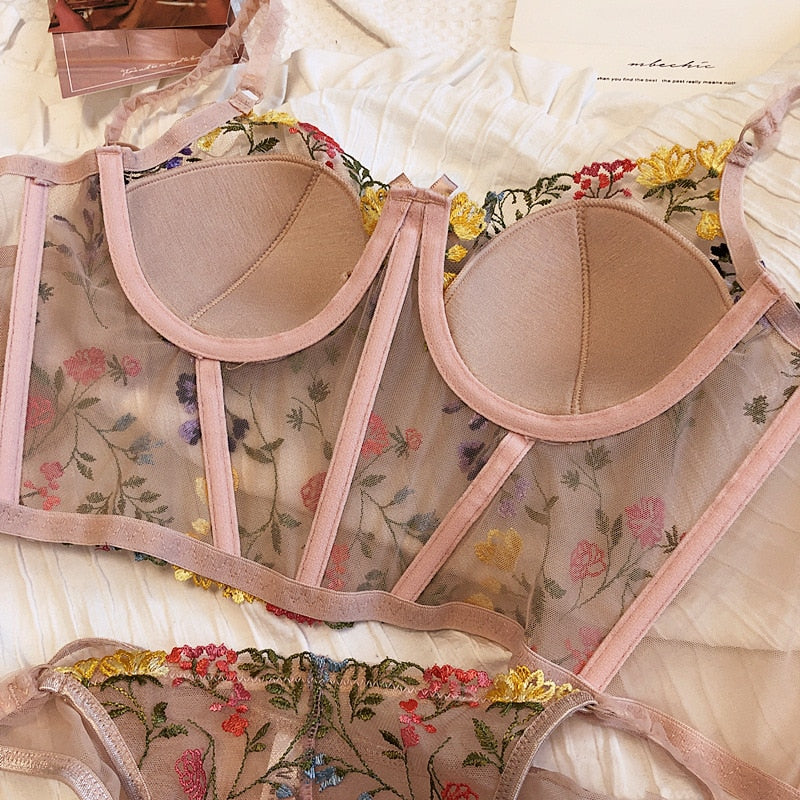 AMINA UNDERWEAR SET