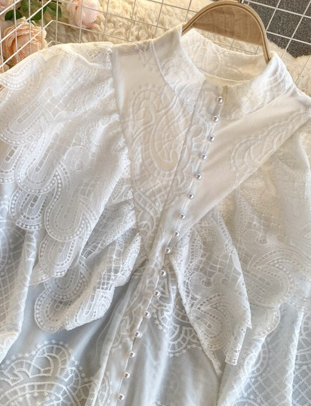 AMELIA LACE BLOUSE