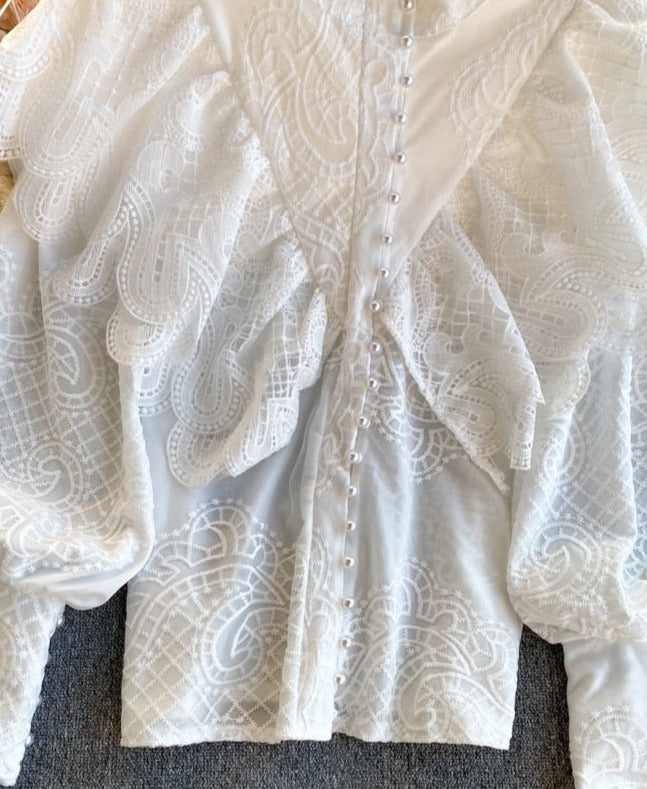 AMELIA LACE BLOUSE